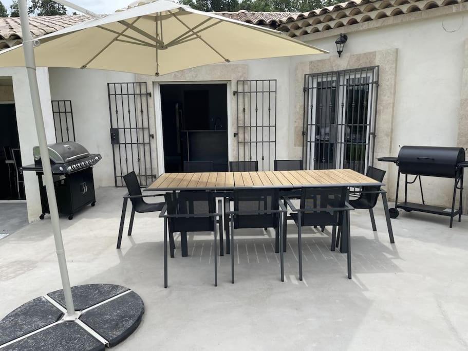 Villa Rians Rians  المظهر الخارجي الصورة