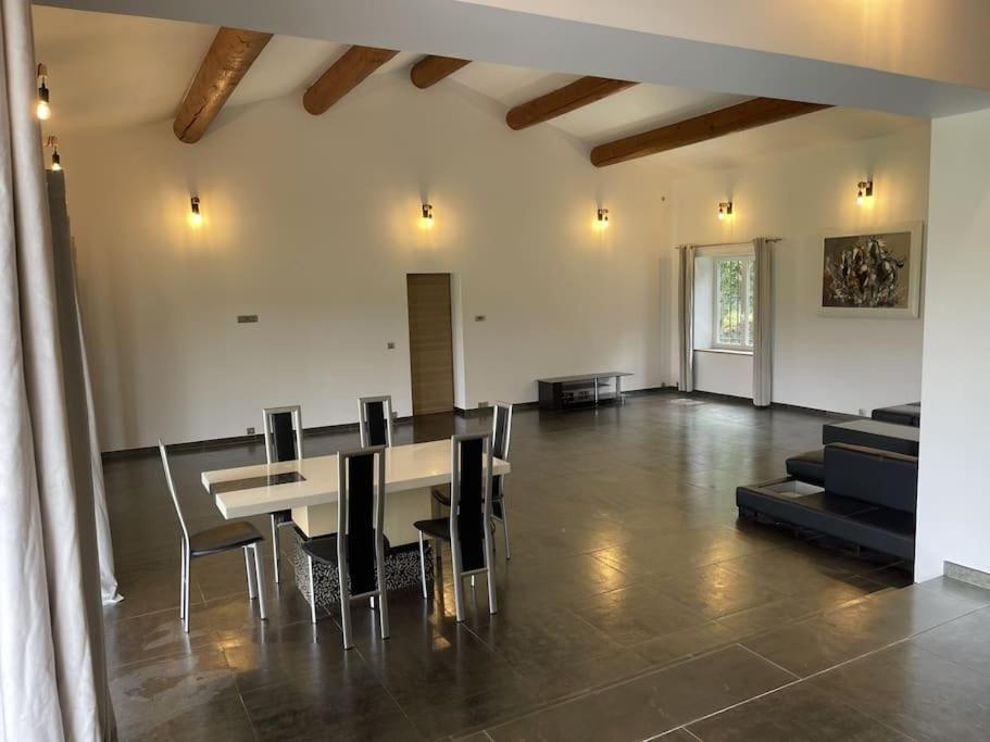 Villa Rians Rians  المظهر الخارجي الصورة