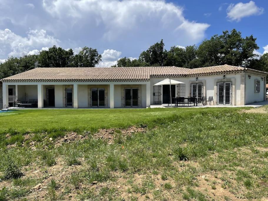 Villa Rians Rians  المظهر الخارجي الصورة