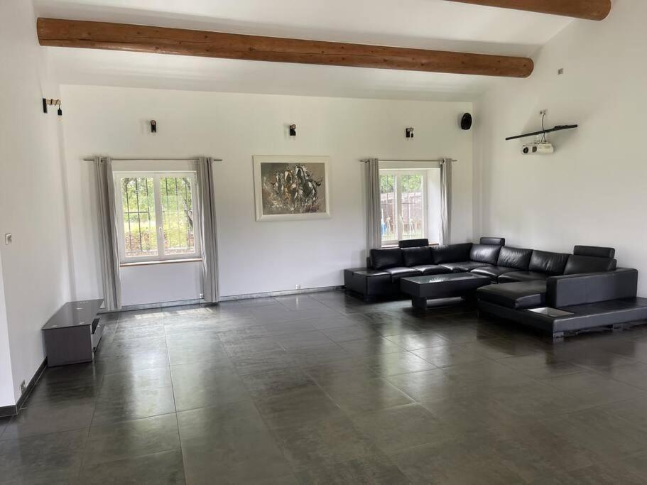 Villa Rians Rians  المظهر الخارجي الصورة