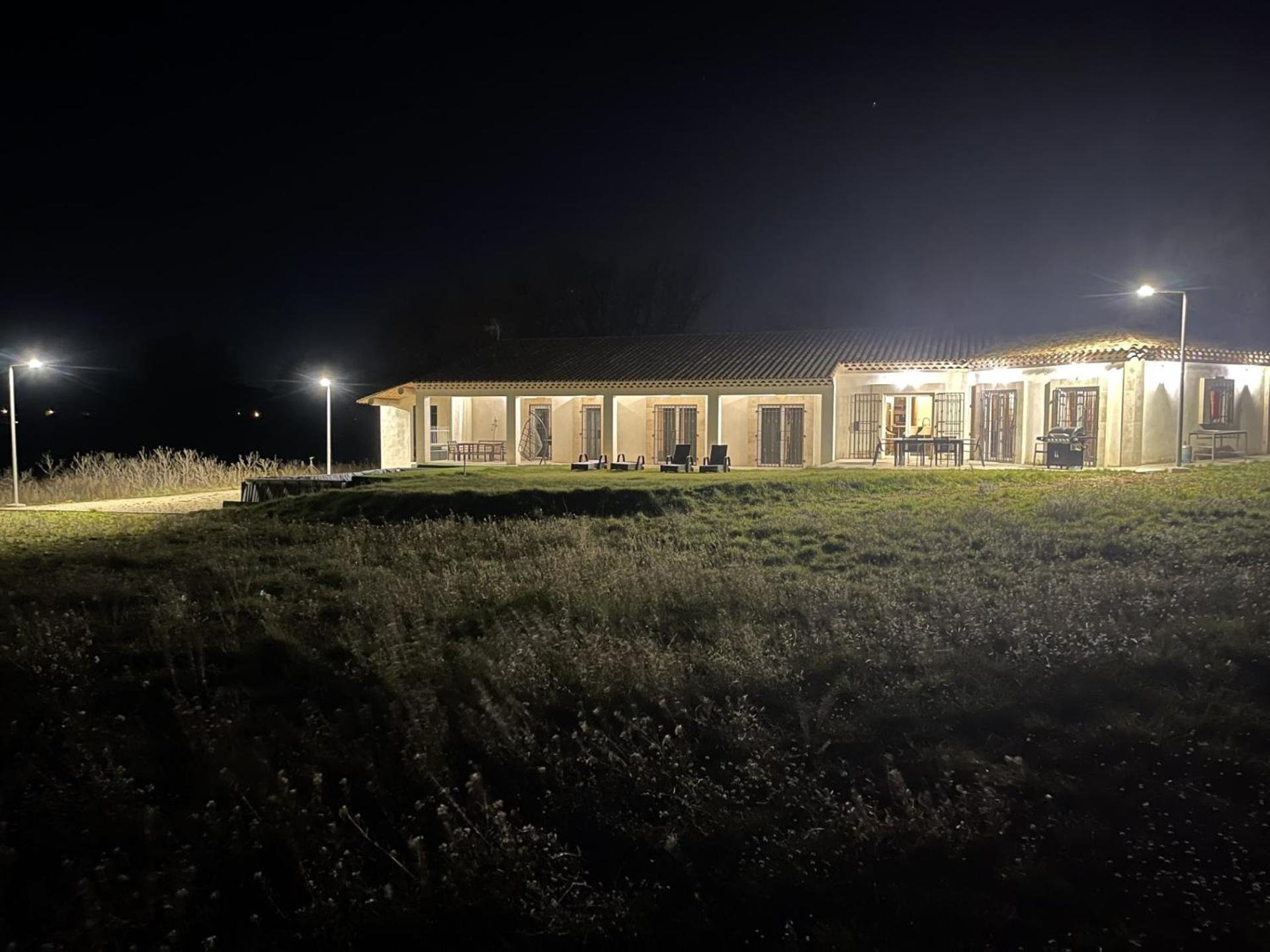 Villa Rians Rians  المظهر الخارجي الصورة